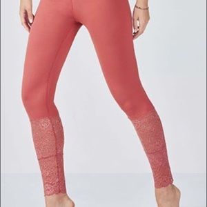 1X Coral Lace Fabletics Leggings 7/8 Pink Salmon